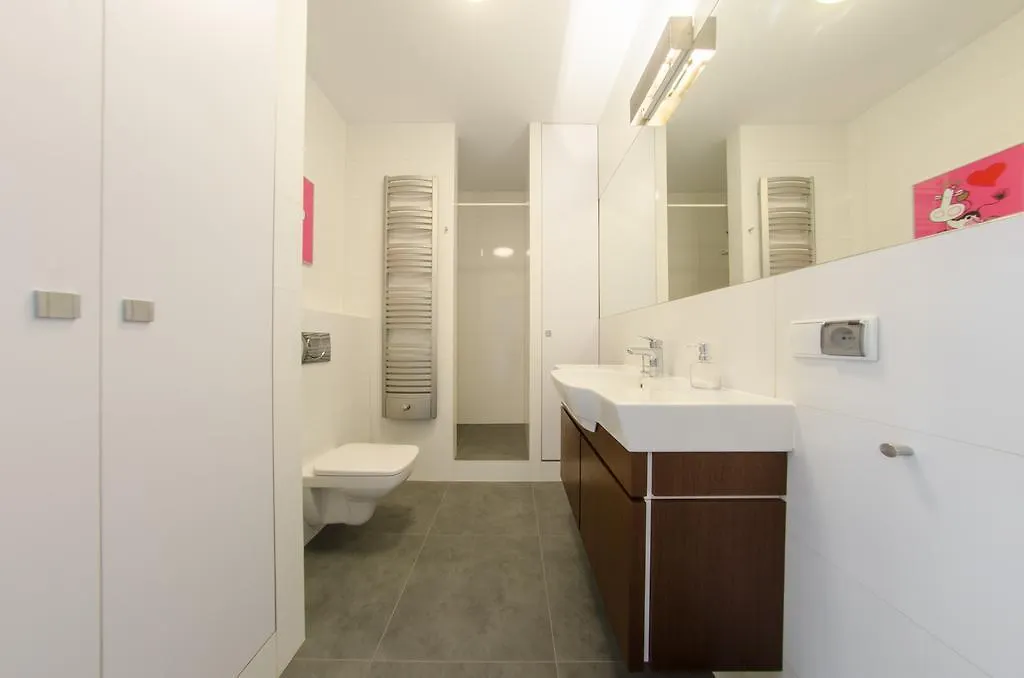 3 City Apartments - White 2 Gdansk